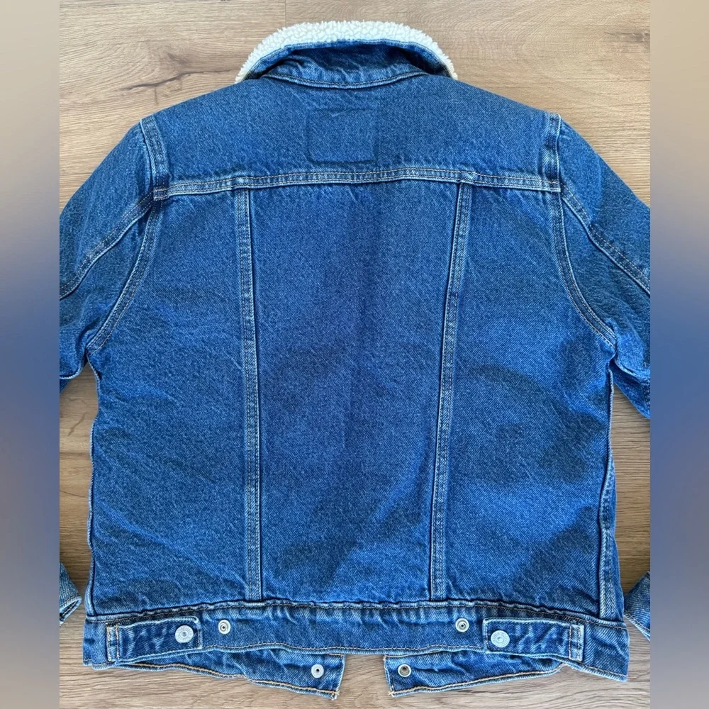 Levi Strauss Classic Blue Denim Jacket with Cream Sherpa Lining Size Small - Picture 6 of 6